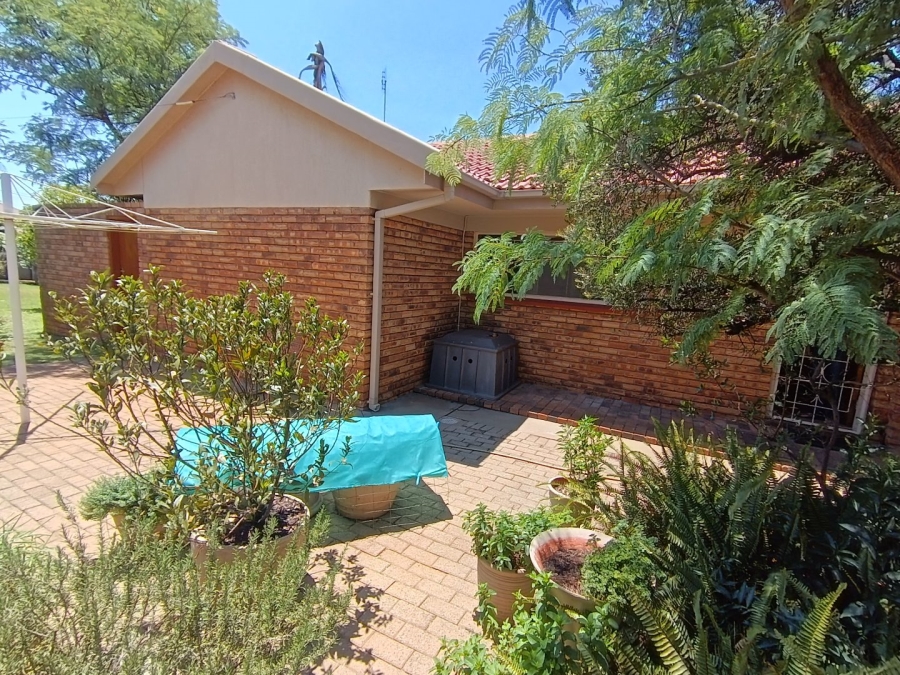 4 Bedroom Property for Sale in Doringkruin North West